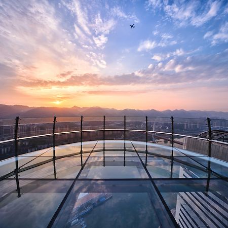Intercontinental Chongqing Raffles City By Ihg Exteriör bild